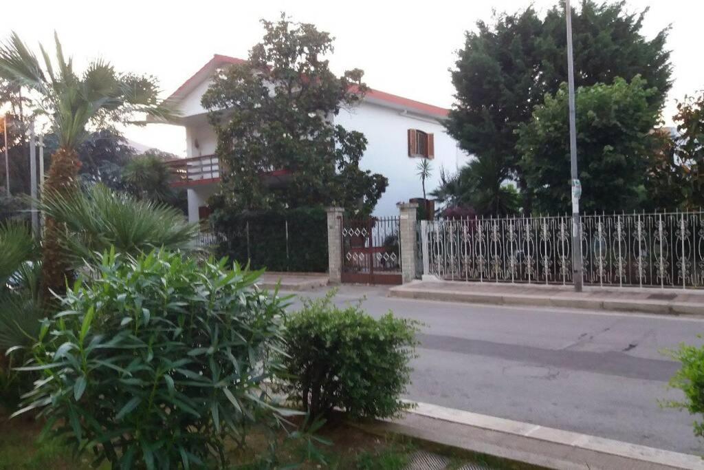Villa Residenza Nisio à Bari Extérieur photo